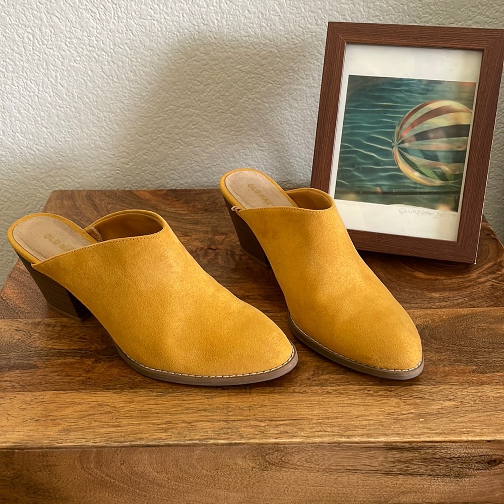 Old Navy Mustard Yellow Mule/Clog